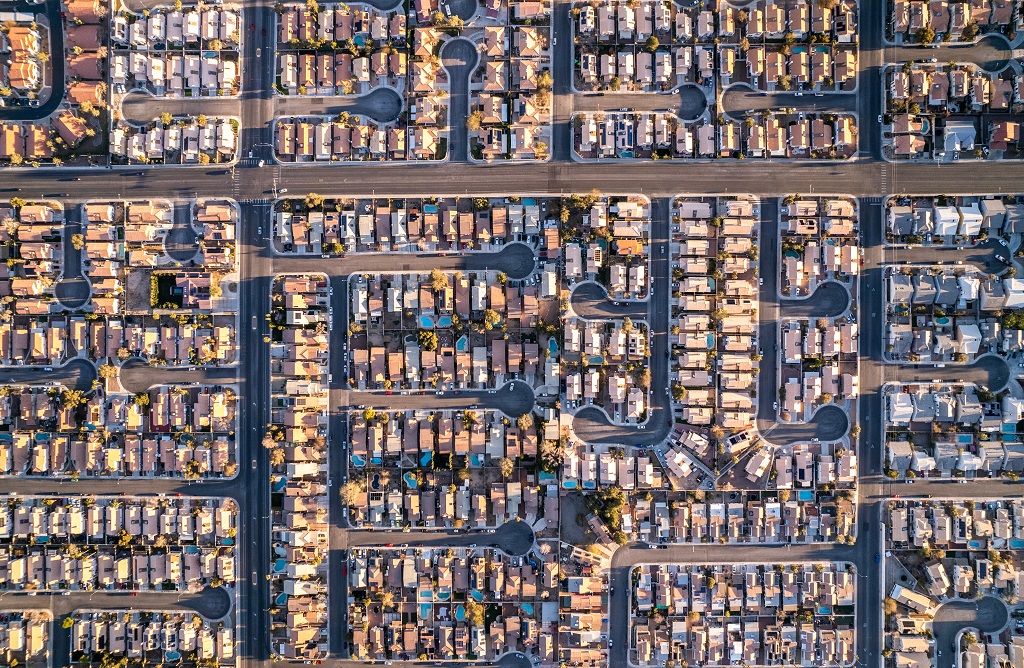 Dendritic layouts (in this case, with culs-de-sac) feature smaller streets that feed into larger roads with limited connections