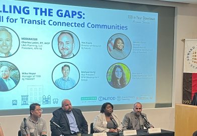 Panel for the Filling the Gaps event. Shown Lisa Leone, Michael Hong, Mike Heyer, Zenobia Fields, Tim Evans, and Charles Latini (L-R)