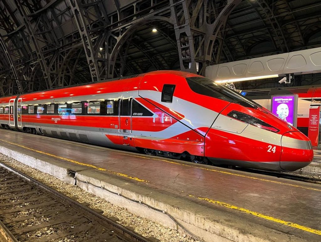 Frecciarossa 1000 nuova livrea