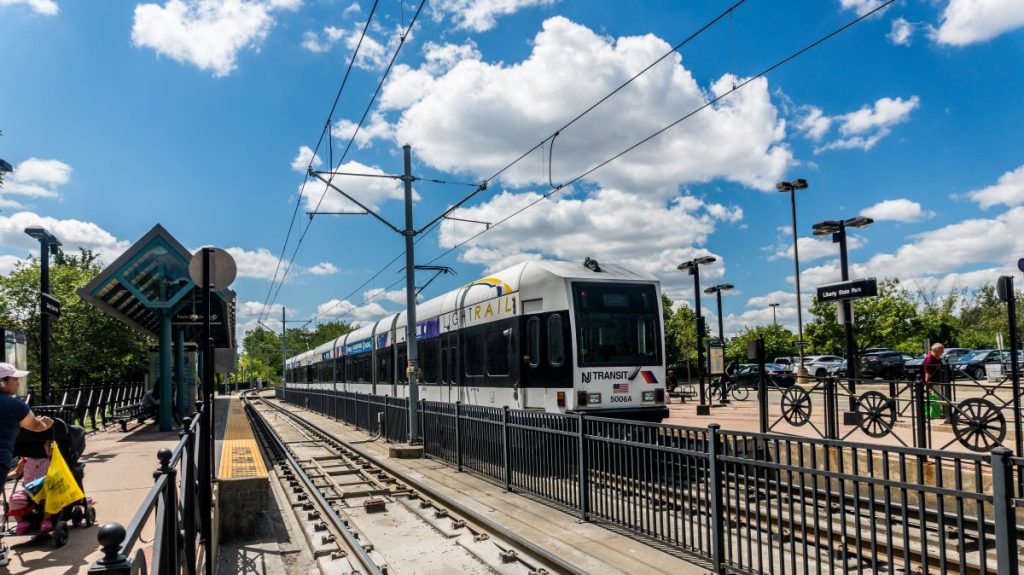 HBLR train pulling into Liberty State Park Station. 