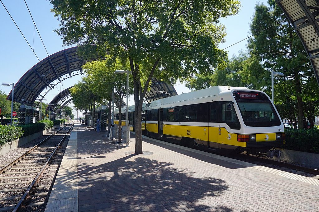 DART train pulling into the platform at Westmoreland Station